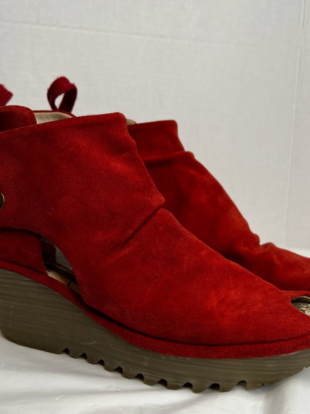 Fly London Yema Suede Wedge Sandals Women’s 40 (9-9.5) Scarlet Peep Toe - Picture 2 of 10